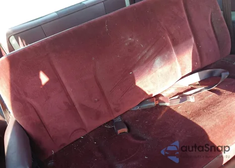 1992 Plymouth Voyager from USA, damaged, VIN 2P4GH2538NR753032